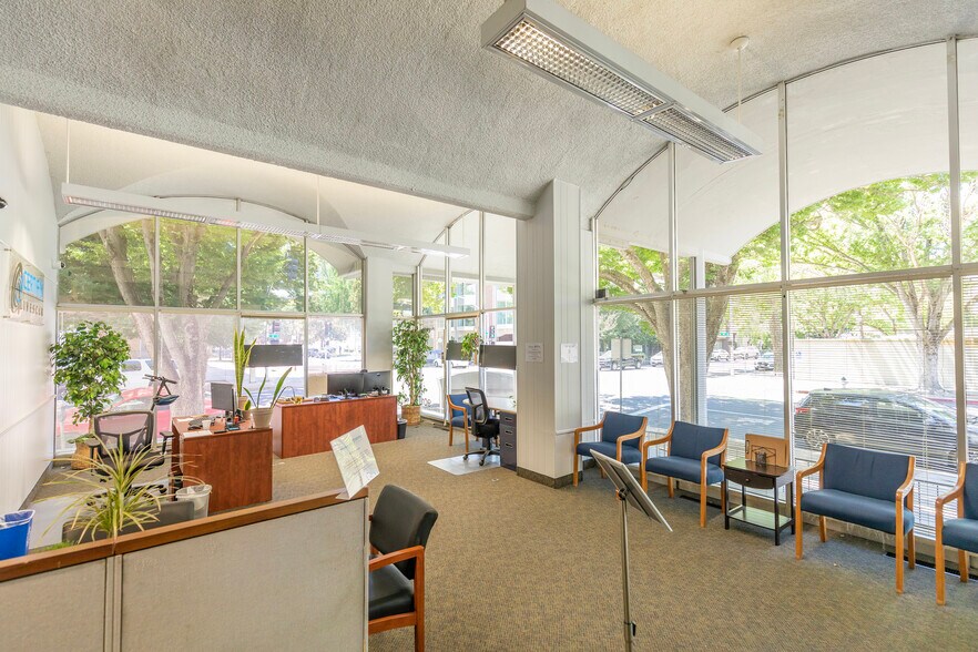 901 H St, Sacramento, CA à louer - Photo du bâtiment - Image 3 de 27