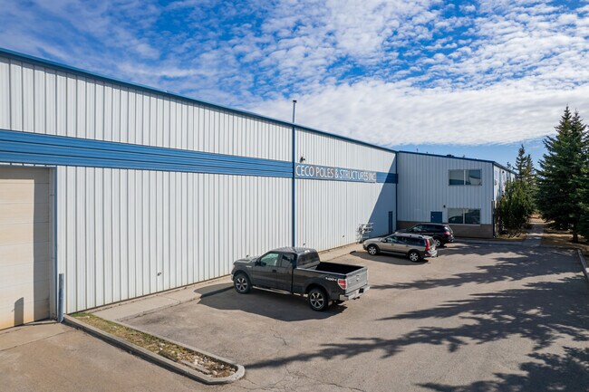 Plus de détails pour 5110 56th Ave SE, Calgary, AB - Industriel à vendre