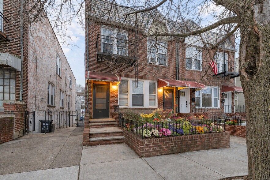 1840 21st Dr, Astoria, NY à vendre - Photo du bâtiment - Image 2 de 53