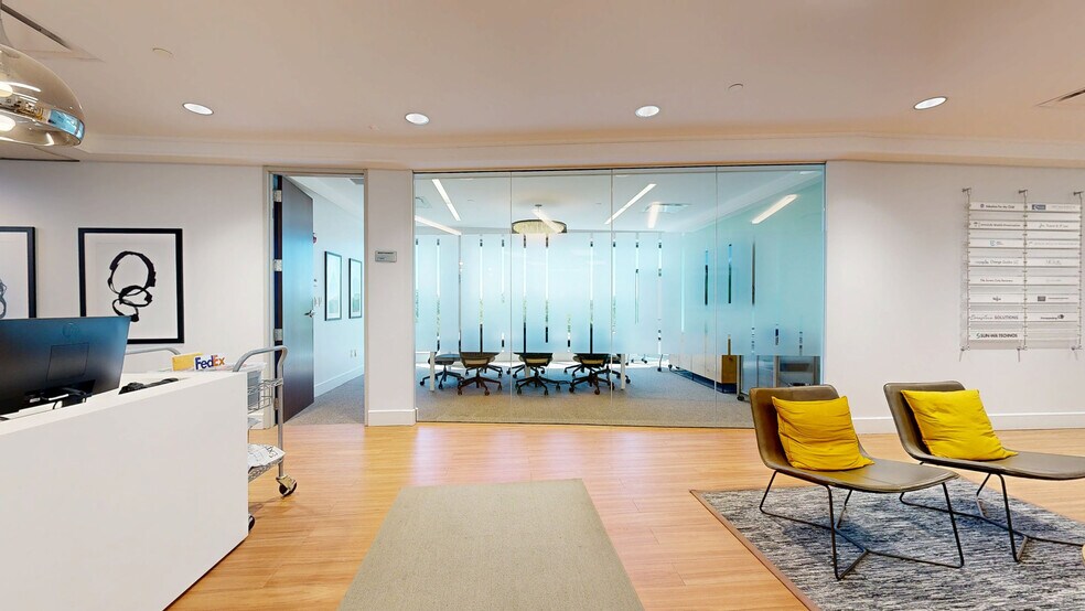 8044 Montgomery Rd, Cincinnati, OH à louer - Numérisation 3D de Matterport - Image 2 de 25