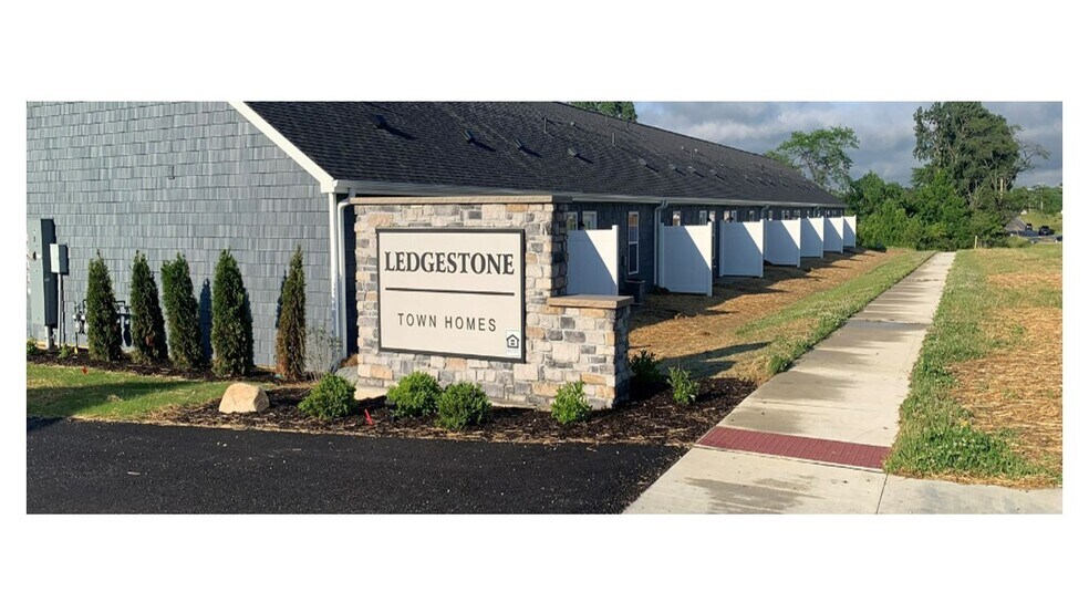 13816 Illinois Rd, Fort Wayne, IN à vendre - Photo du bâtiment - Image 2 de 25