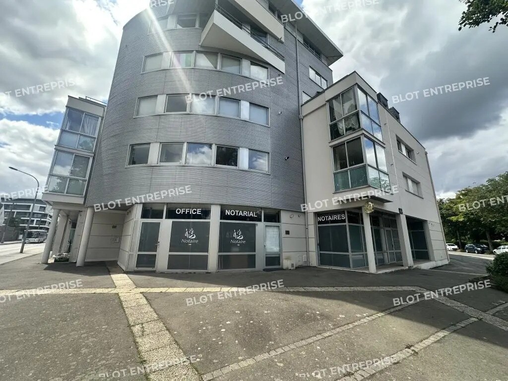 Office in Rennes for lease Building Photo- Image 1 of 6