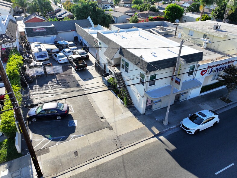 15729 Bellflower Blvd, Bellflower, CA for sale - Primary Photo - Image 1 of 12