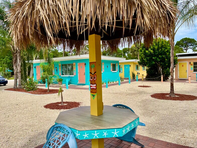 1900 Manasota Beach Rd, Englewood, FL à vendre - Photo du bâtiment - Image 3 de 79