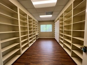 169 Hartnell Ave, Redding, CA à louer Photo intérieure- Image 1 de 1