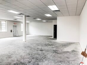 975 W Exchange Pky, Allen, TX for lease Interior Photo- Image 2 of 10