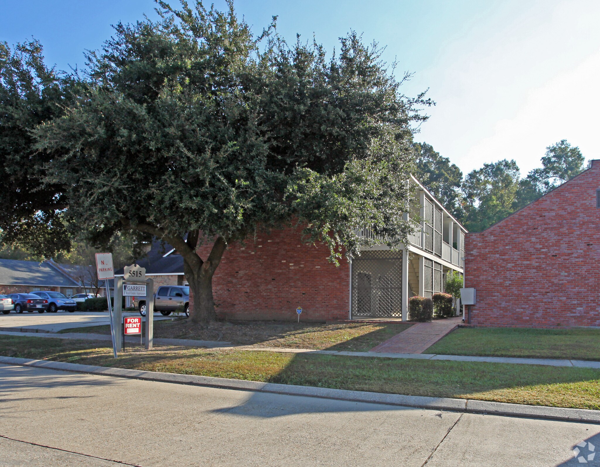 5525 Superior Dr, Baton Rouge, LA à louer Photo principale- Image 1 de 3