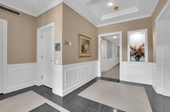 410 Pine St SE, Vienna, VA for lease Interior Photo- Image 2 of 3