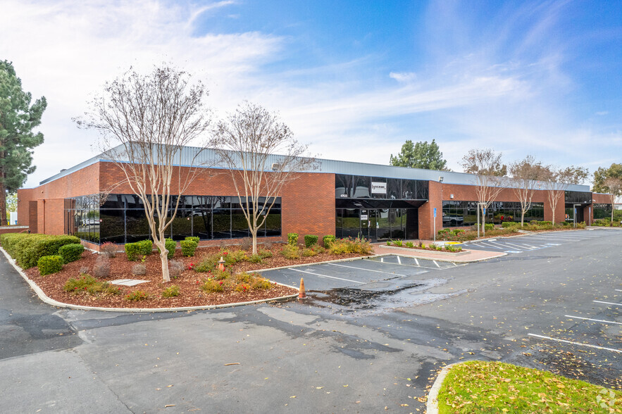 47621-47633 Westinghouse Dr, Fremont, CA for lease - Building Photo - Image 1 of 8