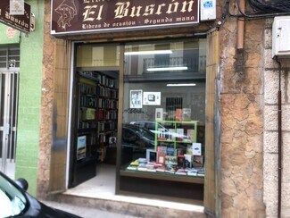 Plus de détails pour Multi-résidentiel à vendre