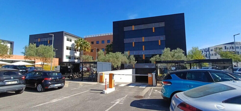 Office in Montpellier for lease - Building Photo - Image 1 of 7