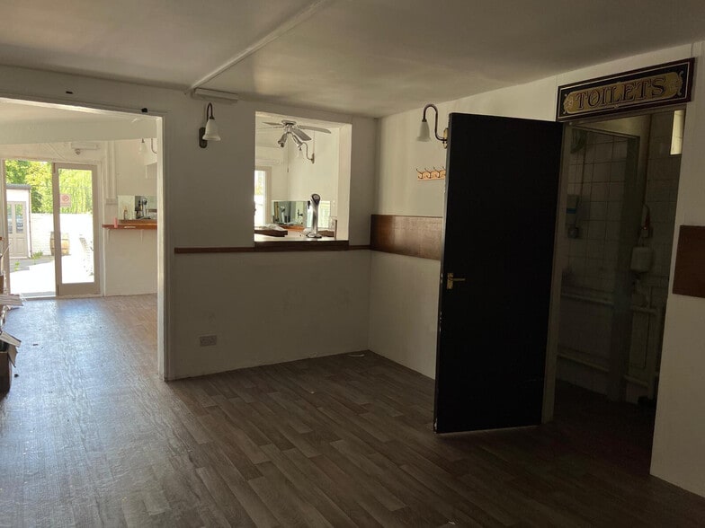 14 Cawnpore St, London for lease - Interior Photo - Image 2 of 5