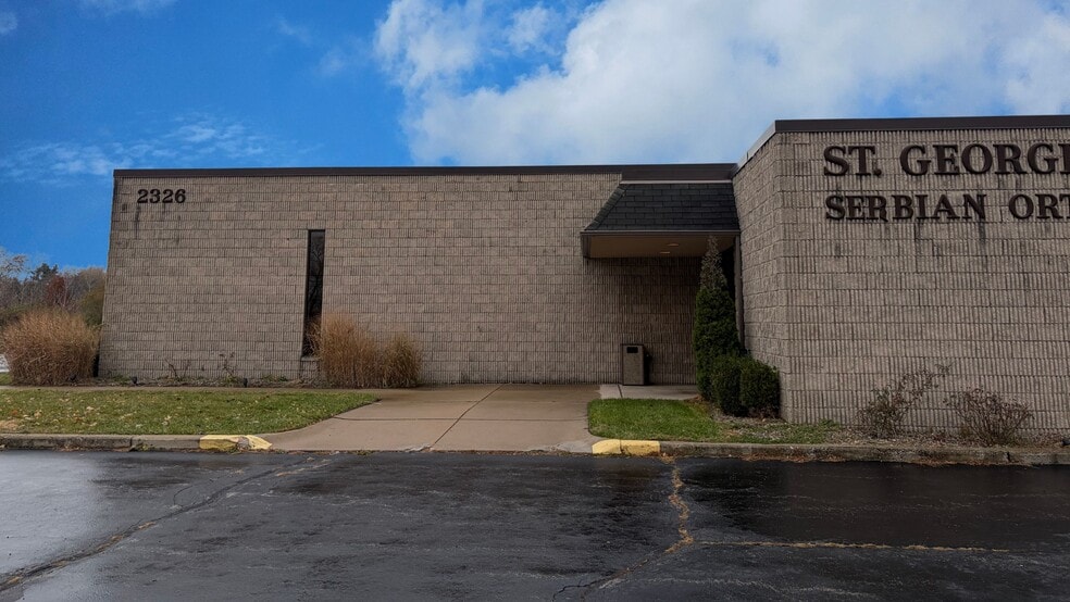 2326 N Monroe St, Monroe, MI for lease - Building Photo - Image 2 of 8