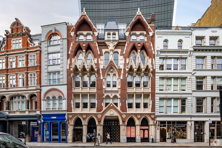 23-39 Eastcheap, Londres à louer - Photo du bâtiment - Image 2 de 15
