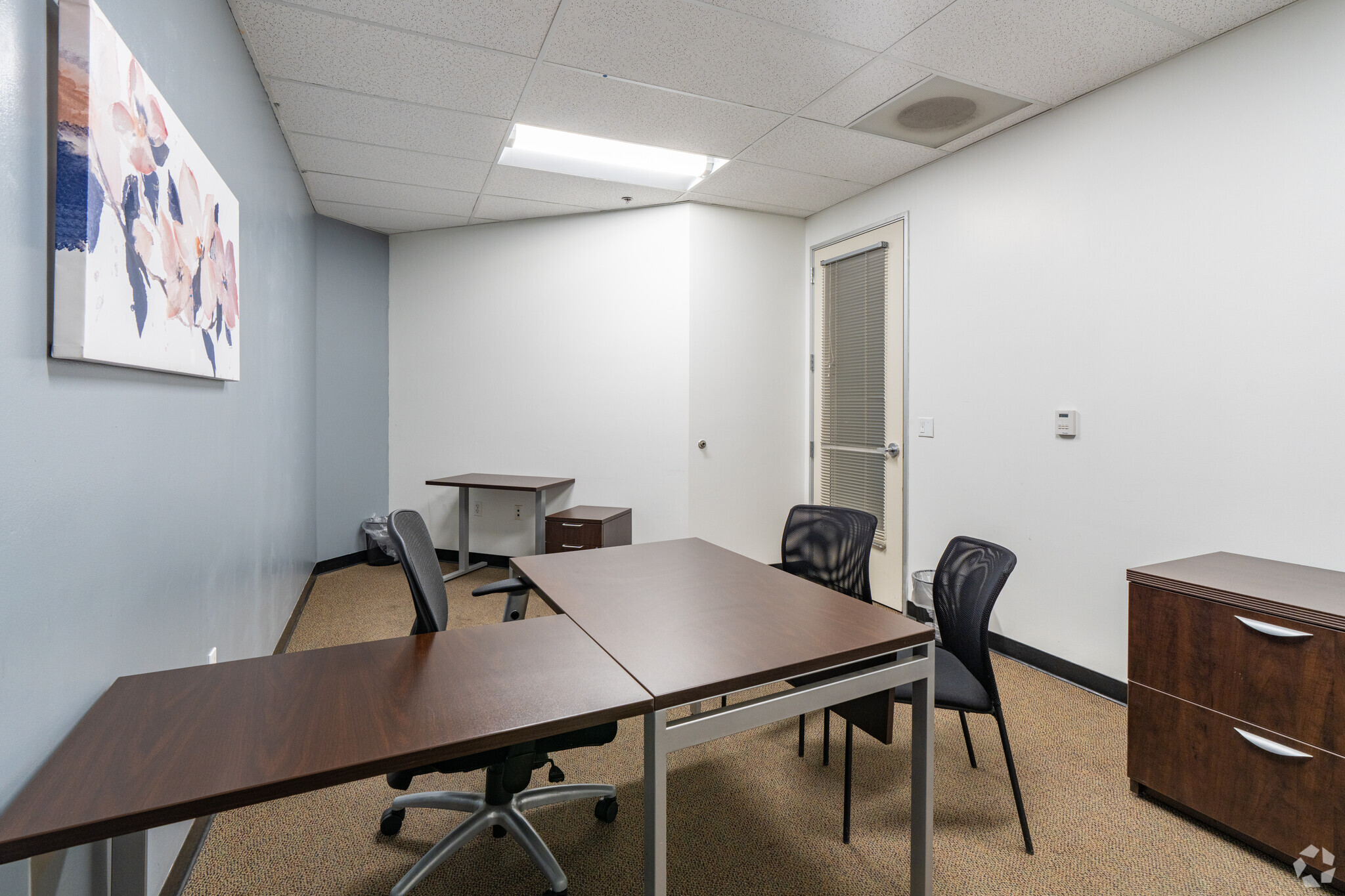 4900 California Ave, Bakersfield, CA for lease Interior Photo- Image 1 of 6