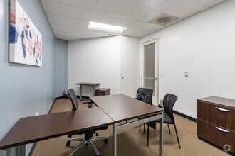 4900 California Ave, Bakersfield, CA for lease Interior Photo- Image 1 of 6