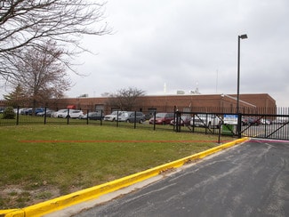 Plus de détails pour 1411 Interstate Dr, Champaign, IL - Industriel à vendre