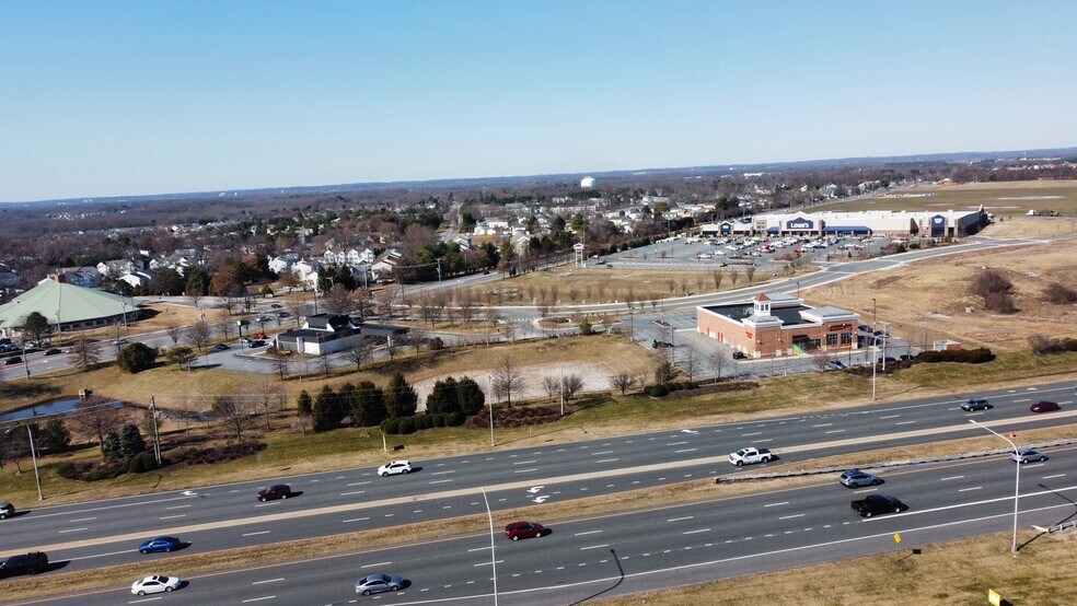 1011 E Songsmith Dr, Christiana, DE à louer - Aérien - Image 2 de 5