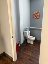 4200 Edmondson Ave, Baltimore, MD à louer Photo intérieure- Image 1 de 8