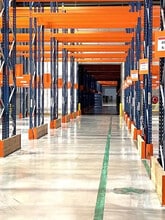 Industrial in Le Coudray-Montceaux for lease Interior Photo- Image 1 of 5