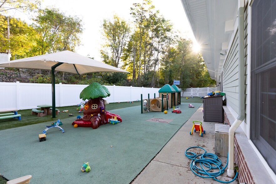 107 Main St, Sparta, NJ à vendre - Photo du bâtiment - Image 3 de 6