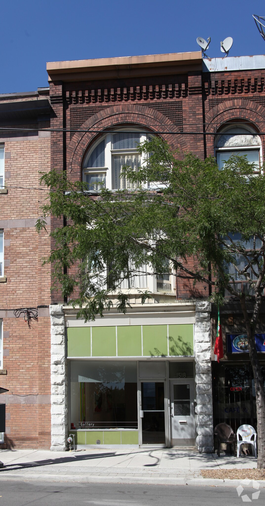 1518 Dundas St W, Toronto, ON à vendre Photo principale- Image 1 de 1