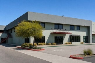 Plus de détails pour 8400 Miramar Rd, San Diego, CA - Industriel à louer