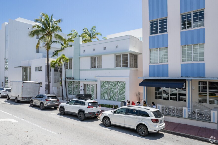 745 Collins Ave, Miami Beach, FL à vendre - Photo du bâtiment - Image 1 de 10