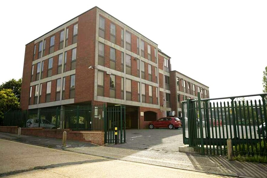 Bridge Rd, Ashford à louer - Photo du bâtiment - Image 1 de 1