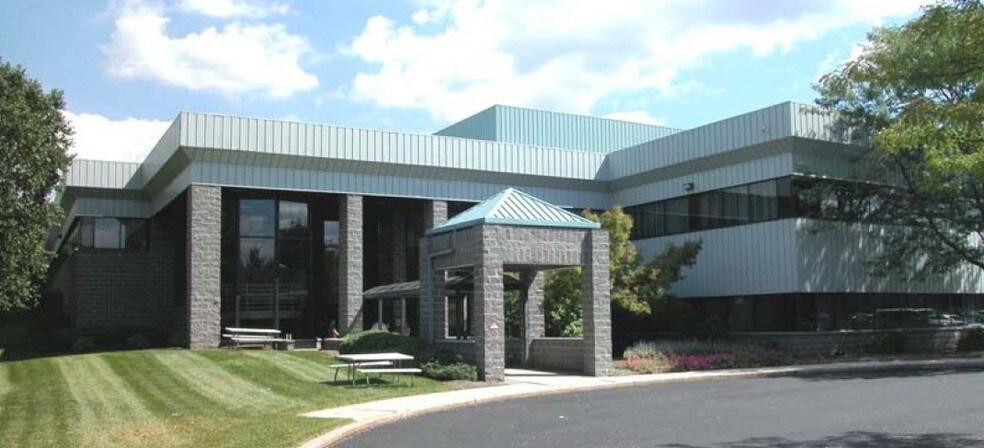 50 Randolph Rd, Somerset, NJ for lease - Building Photo - Image 2 of 5