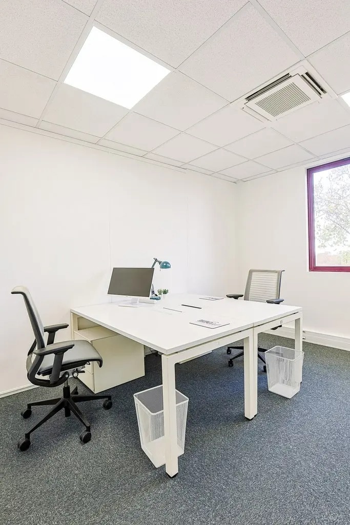 99 Rue Pereire, Saint-Germain-en-Laye for lease Interior Photo- Image 1 of 3