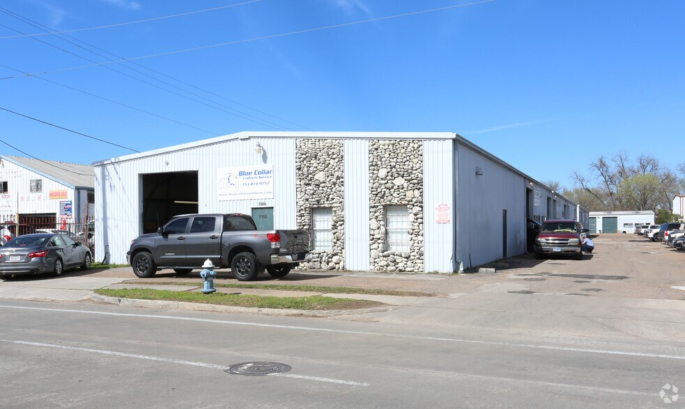 2120-2136 Wirtcrest Ln, Houston, TX à vendre - Photo principale - Image 1 de 1