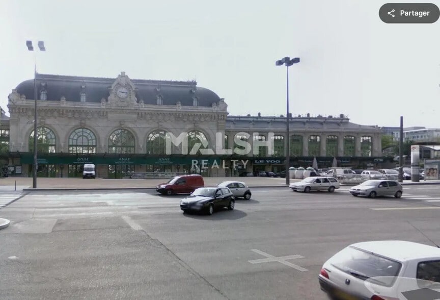 Commerce de détail dans Lyon à louer - Photo du bâtiment - Image 3 de 5