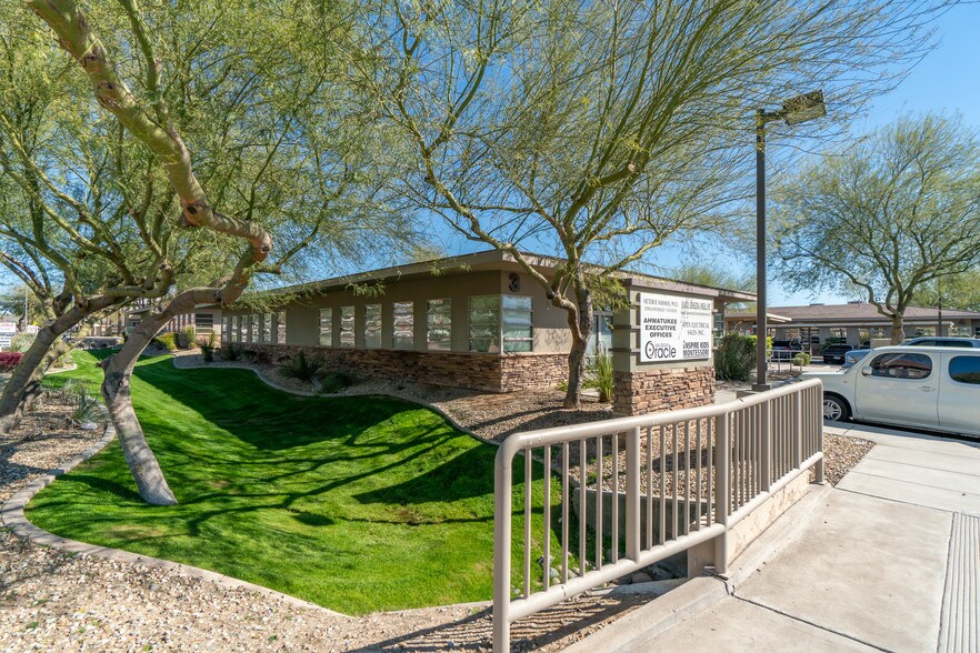 4425 E Agave Rd, Phoenix, AZ à louer - Photo du b timent - Image 1 de 9