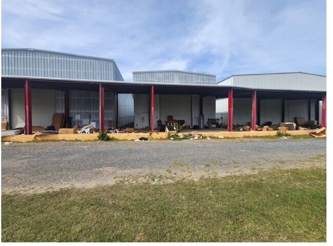 Plus de détails pour 1305 Smart St, Leesville, LA - Industriel à vendre