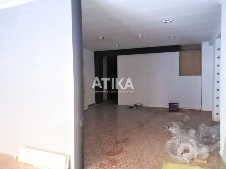 Commerce de détail dans Ontinyent, Valencia à vendre - Photo du bâtiment - Image 3 de 14