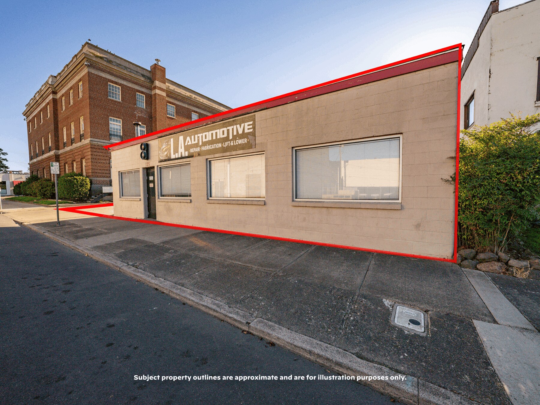 125 N Holly St, Medford, OR for sale Primary Photo- Image 1 of 24