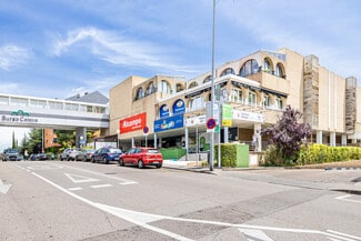 Plus de détails pour Calle Comunidad de Madrid, 37, Las Rozas de Madrid - Commerce de détail à vendre