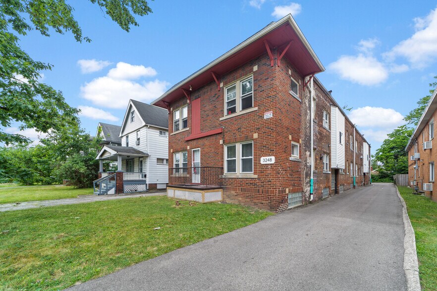 3248 E 139th St, Cleveland, OH à vendre - Photo principale - Image 1 de 21