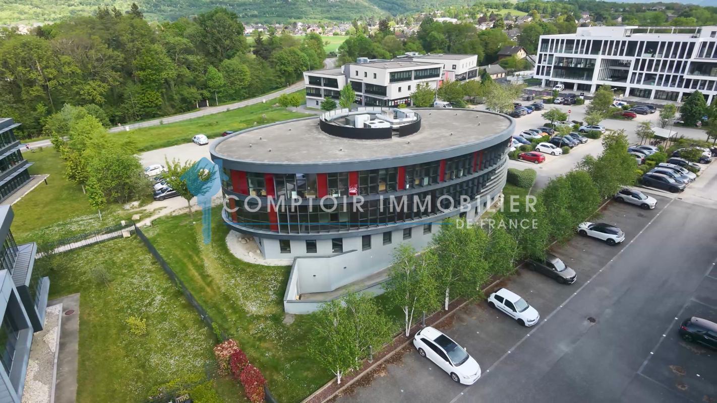 Office in Challes-les-Eaux for sale Building Photo- Image 1 of 9