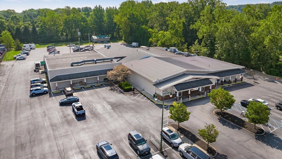 484 S Main St, Granville, OH à vendre - Photo du bâtiment - Image 3 de 16