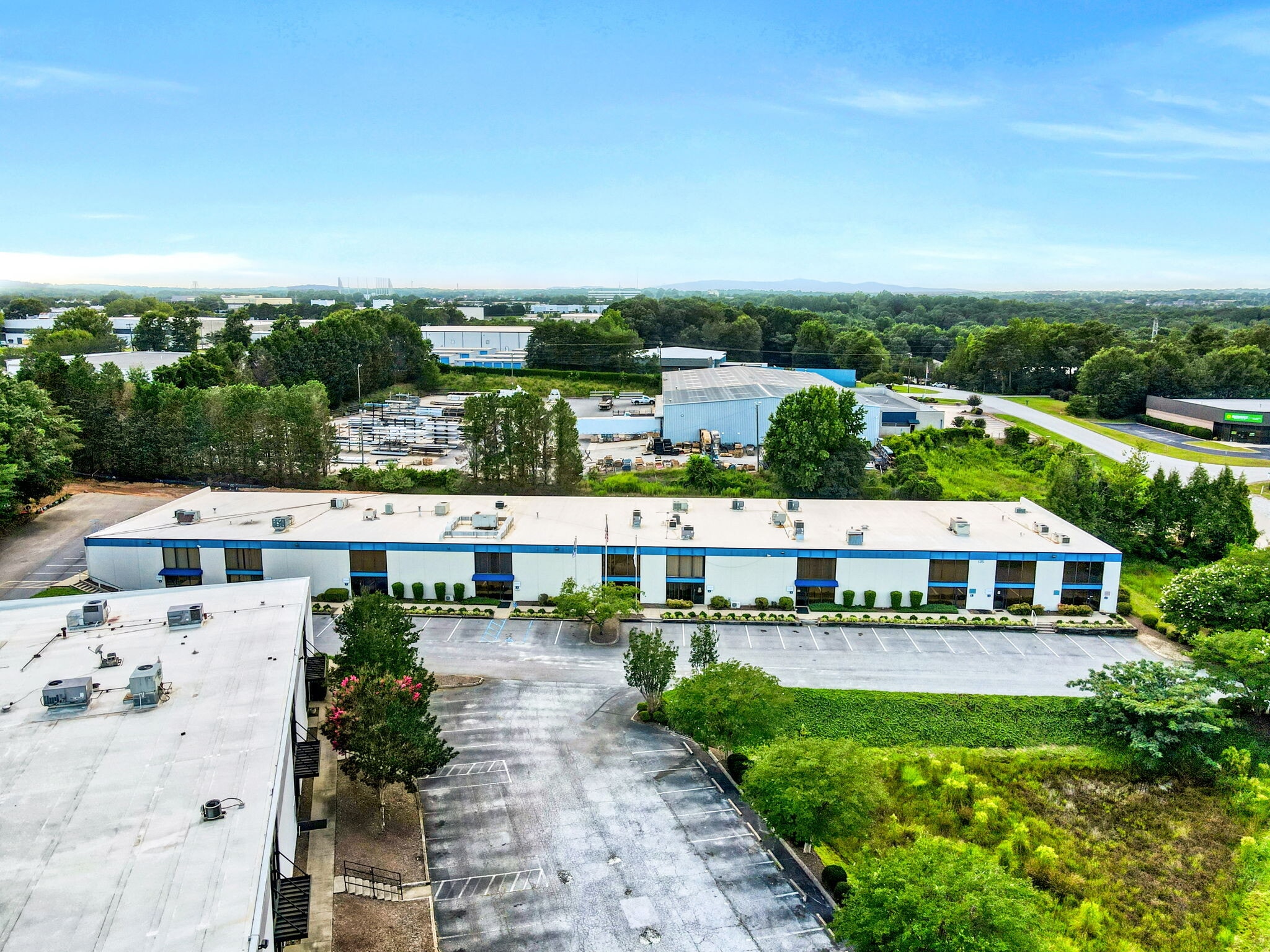 135 Interstate Blvd, Greenville, SC for lease Building Photo- Image 1 of 6