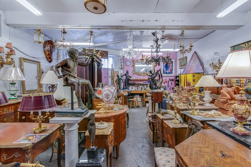 1262 Yonge St, Toronto, ON à louer - Photo intérieure - Image 2 de 6