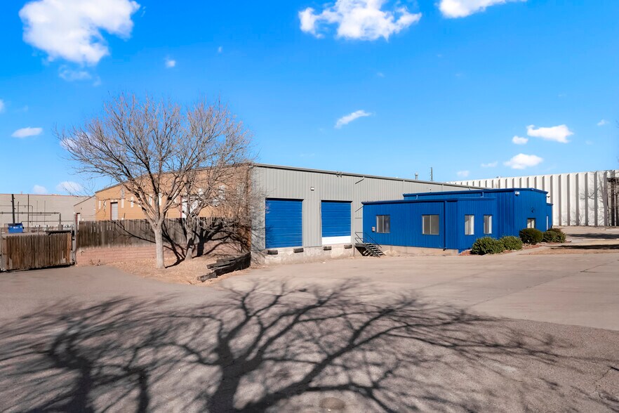 5745 Monaco St, Commerce City, CO à louer - Photo du bâtiment - Image 2 de 41