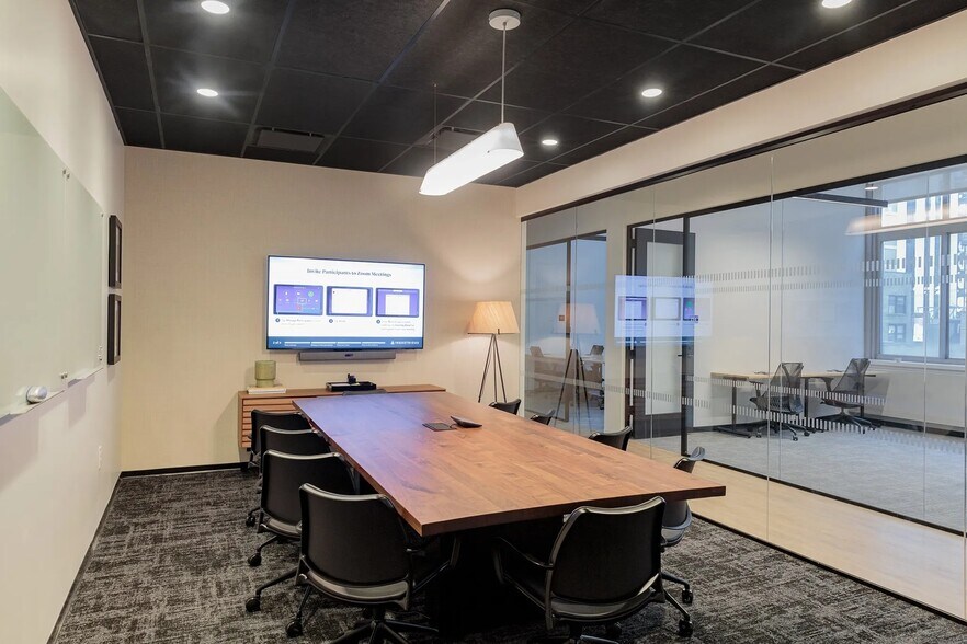 776 6th Ave, New York, NY for lease - Interior Photo - Image 3 of 12