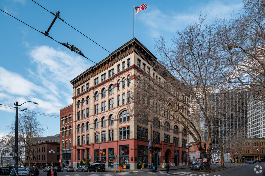 605 1st Ave, Seattle, WA à vendre - Photo principale - Image 1 de 1