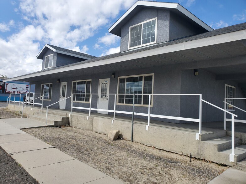 701 E St, Hawthorne, NV à vendre - Photo du bâtiment - Image 2 de 2