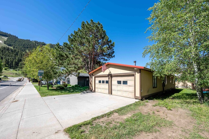 535 S Willow St, Jackson, WY à vendre - Photo du bâtiment - Image 2 de 8