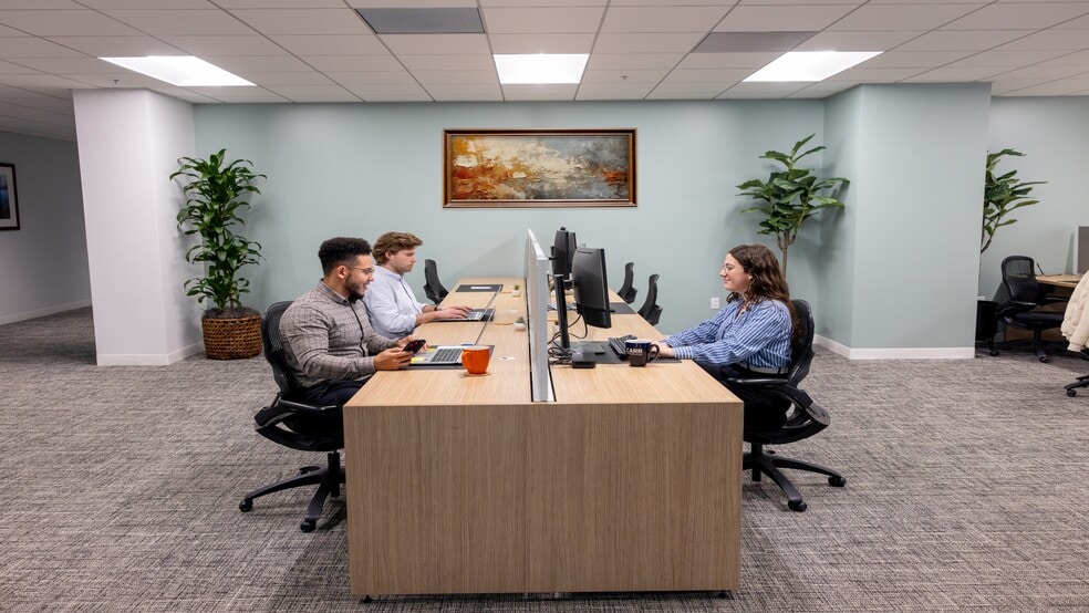 One Embarcadero Ctr, San Francisco, CA for lease - Building Photo - Image 2 of 22