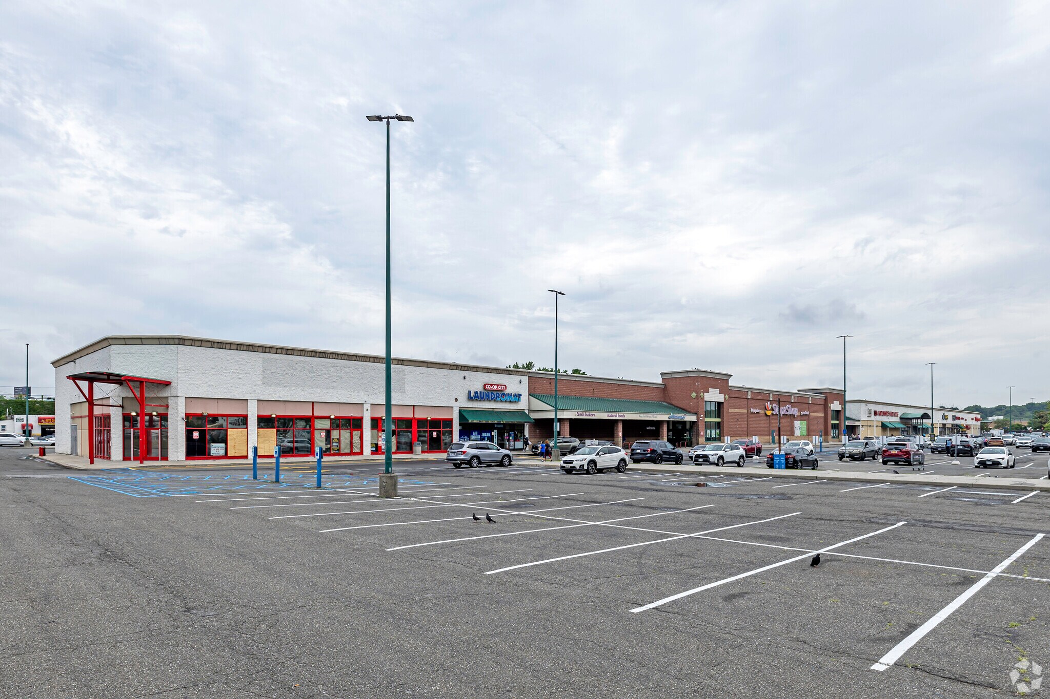 691 Co-op City Blvd, Bronx, NY for lease Building Photo- Image 1 of 16